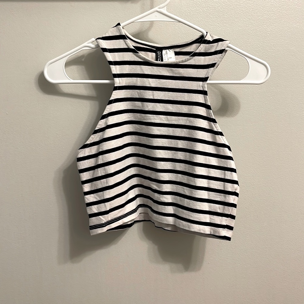 Divided Brand Sleeveless Crop Top